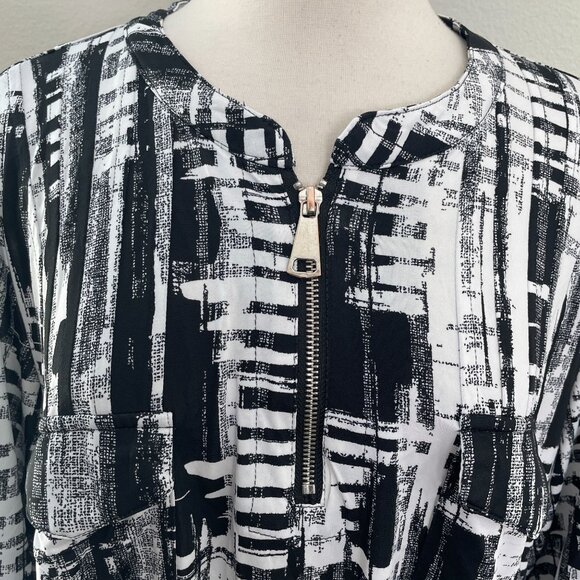 Cocomo Woman Plus 3X Black White Stretch Tunic Top Zipper Accent Roll Tab Sleeve - Picture 3 of 9